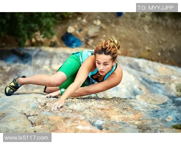 攀岩之路上的勇气与坚持:王敏的深度对话与人生哲学 攀岩之路上的勇气与坚持:王敏的深度对话与人生哲学