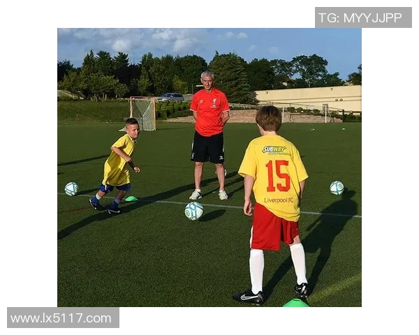 王芳独家解析足球技巧与战术心得分享助你提升球技与比赛表现