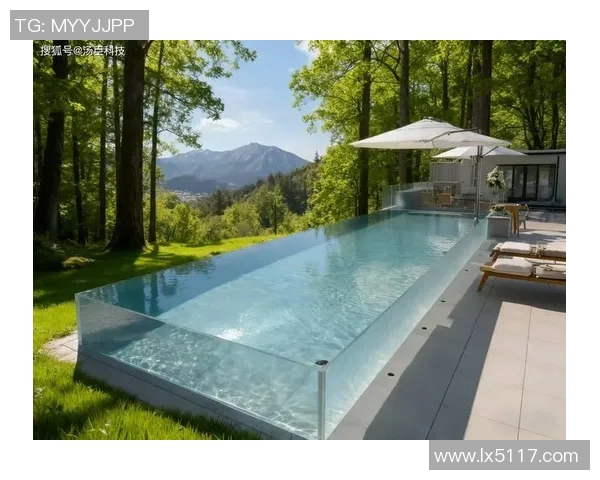 宁静自然中的奢华享受：打造一处以室外泳池为核心的度假生活空间